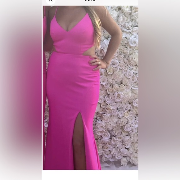 Bloomingdales evening gown - Picture 2 of 4